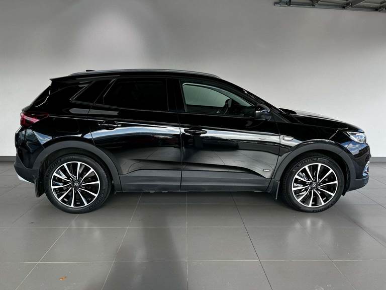 Opel Grandland X 1,6 Hybrid4 Cosmo Prestige aut.