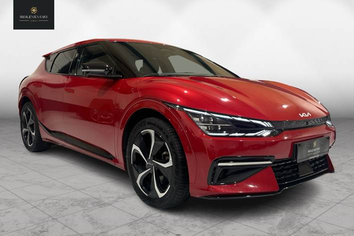 Rød Kia EV6 fra 2022 set udefra