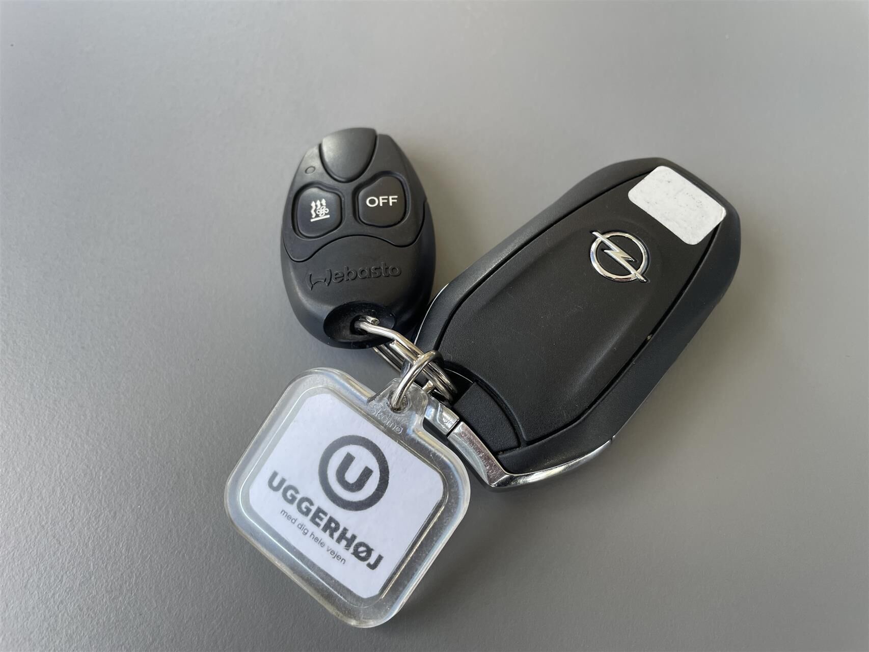 Hvid Opel Vivaro fra 2023