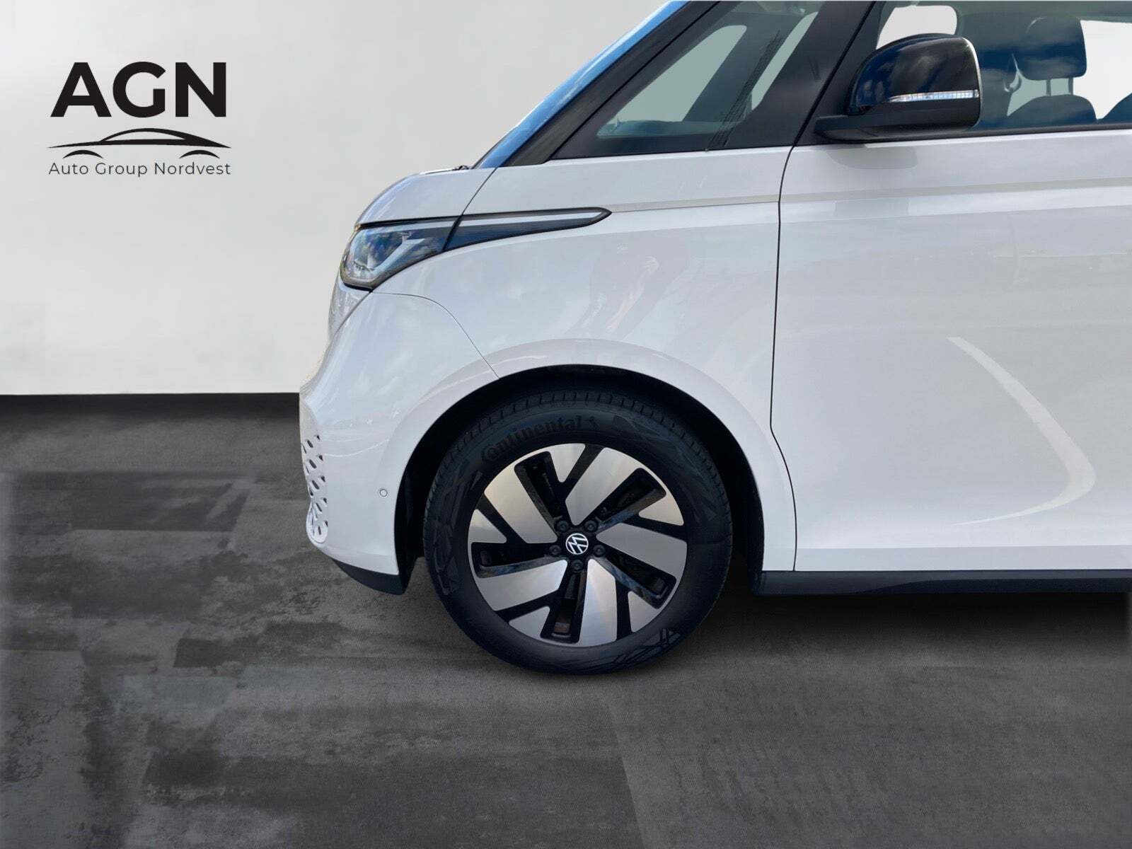 Hvid VW ID.Buzz fra 2023