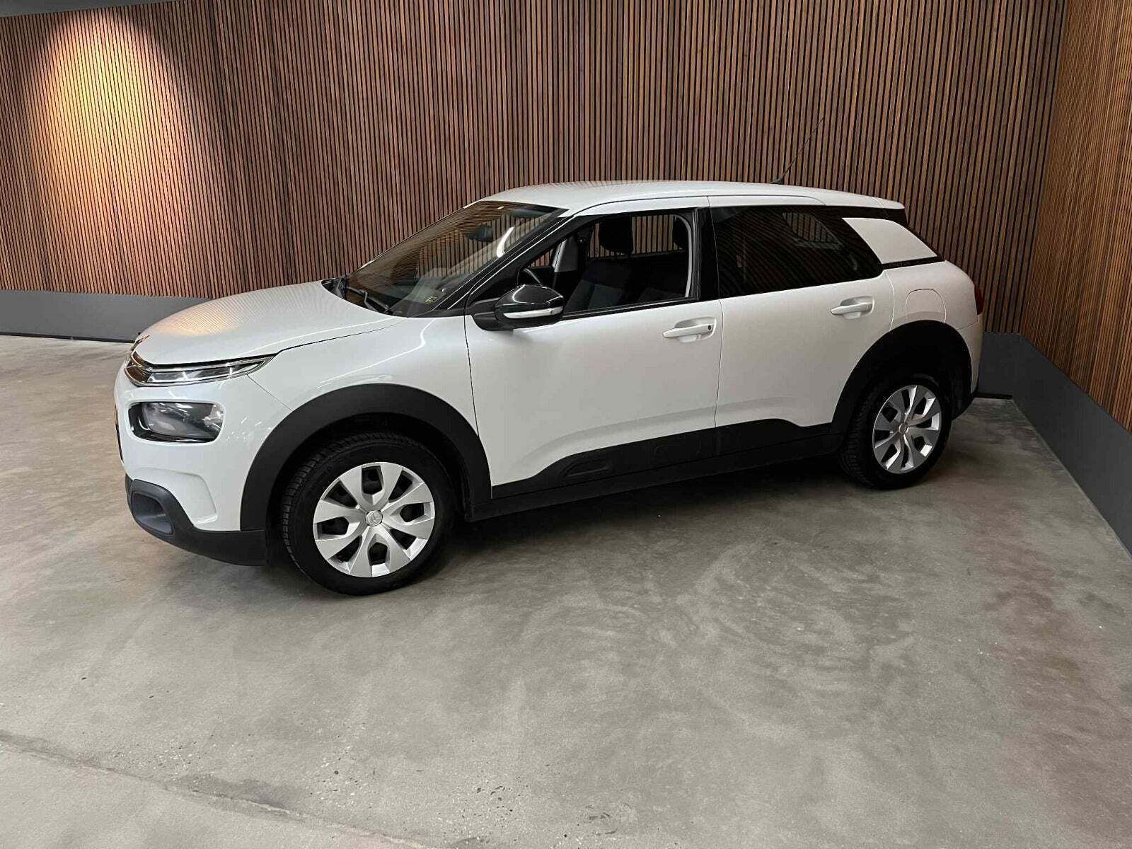 Hvid Citroën C4 Cactus fra 2020
