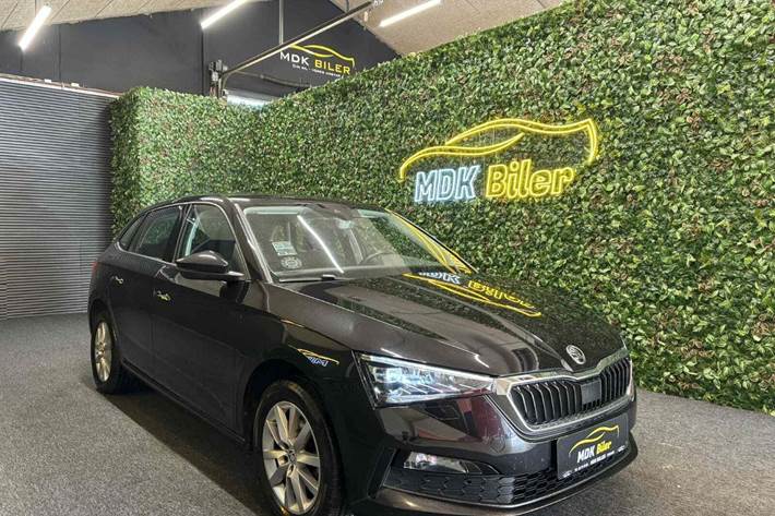 undefined Skoda Scala fra 2021 set udefra