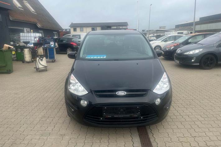 undefined Ford S-MAX fra 2014