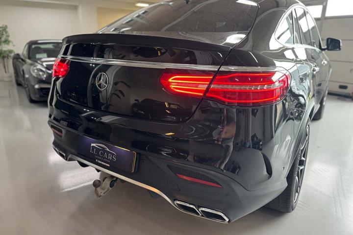 Hvid Mercedes GLE63 fra 2017