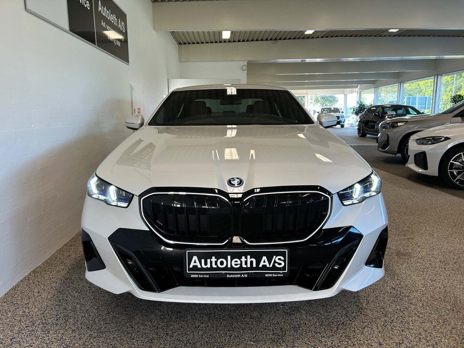 BMW i5 eDrive40 Fully Charged M-Sport