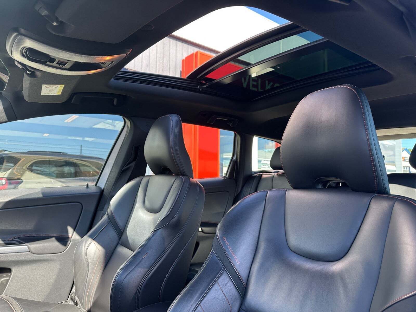 Sølv Volvo XC60 fra 2015