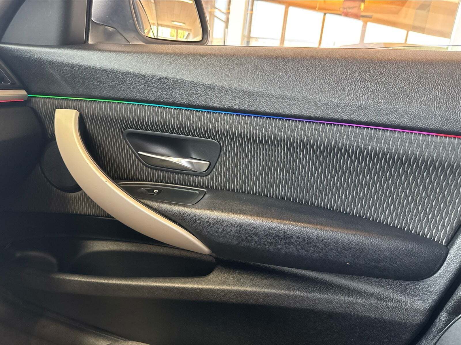 Hvid BMW 320d fra 2014