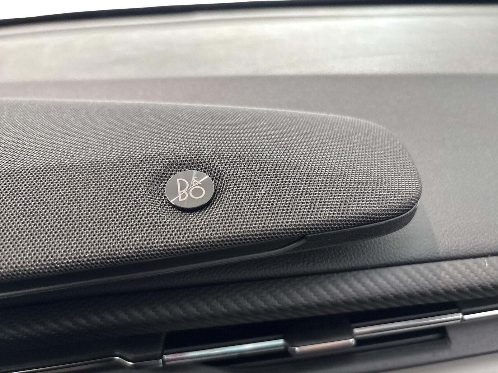 Grå Ford Explorer fra 2025