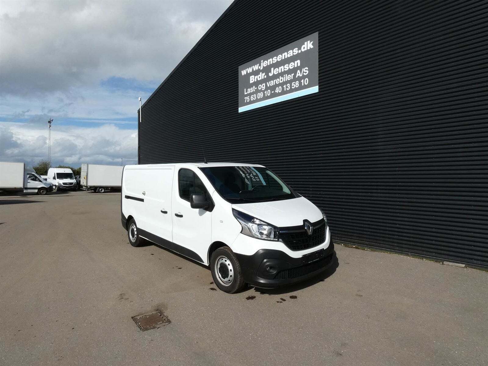 Renault Trafic T29 2,0 dCi 145 L2H1 EDC