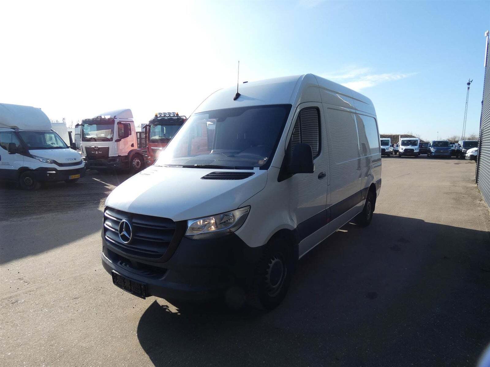 Hvid Mercedes Sprinter 316 fra 2018