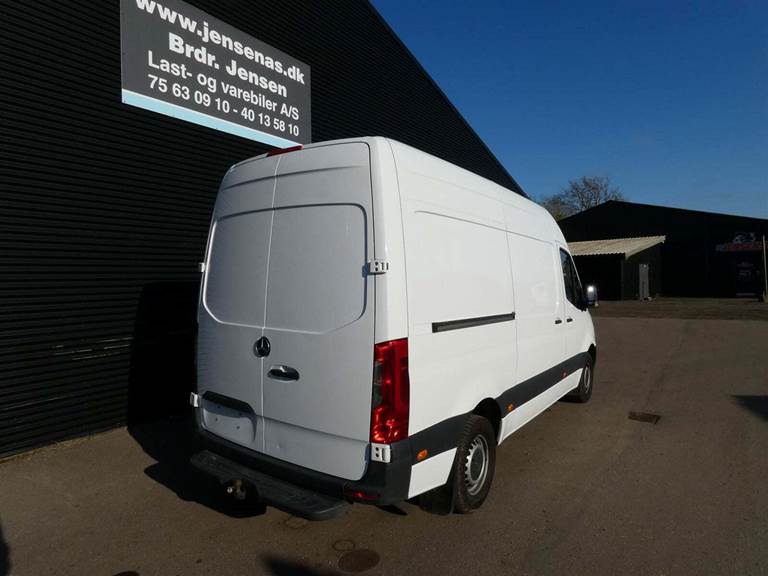 Mercedes Sprinter 316 2,2 CDi A2 Kassevogn RWD