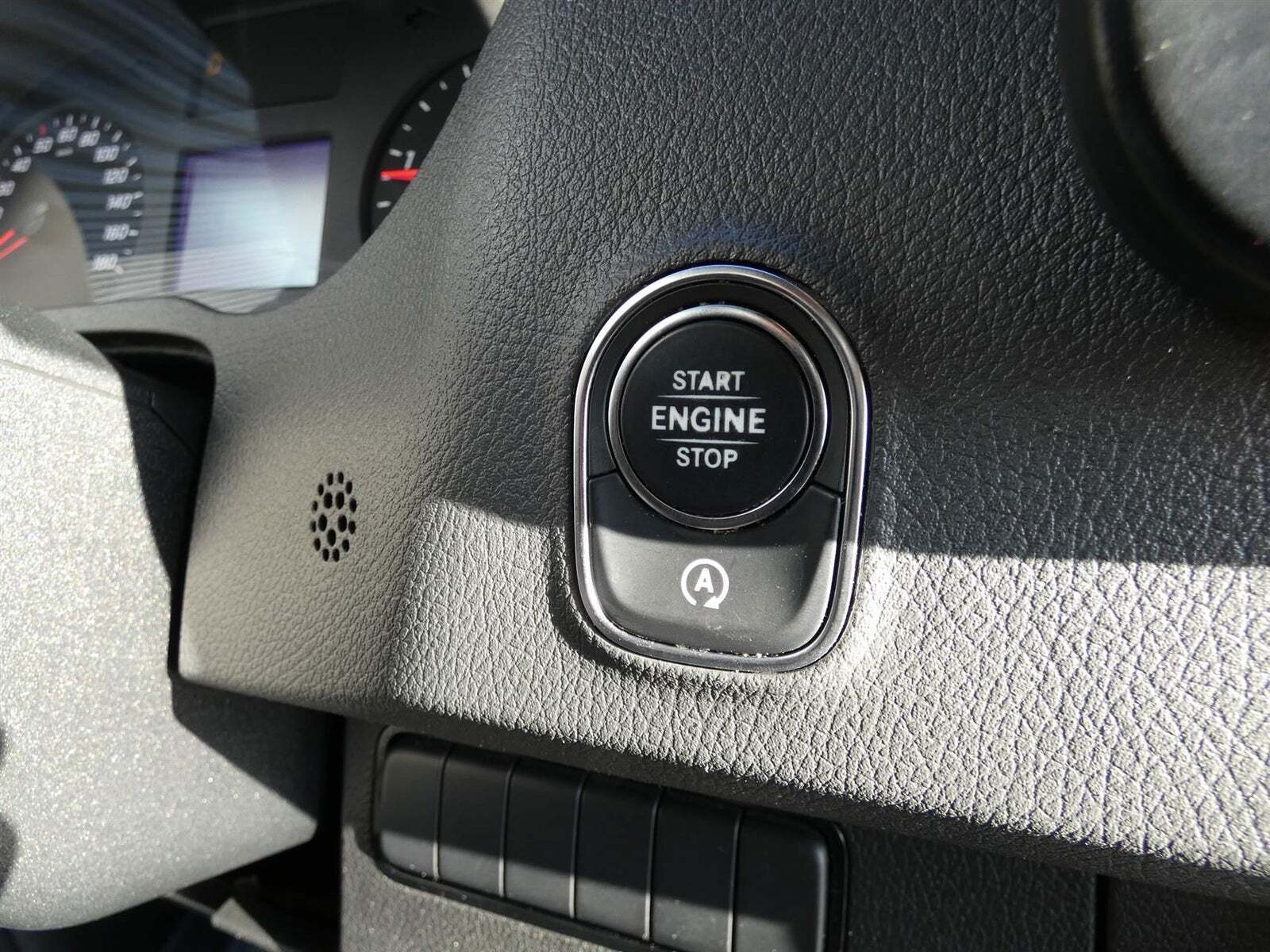 Hvid Mercedes Sprinter 316 fra 2018