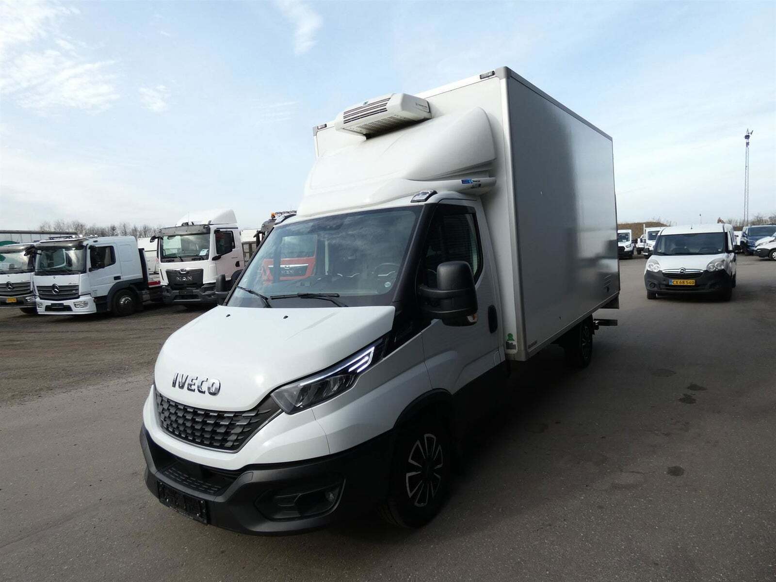 Hvid Iveco Daily fra 2020