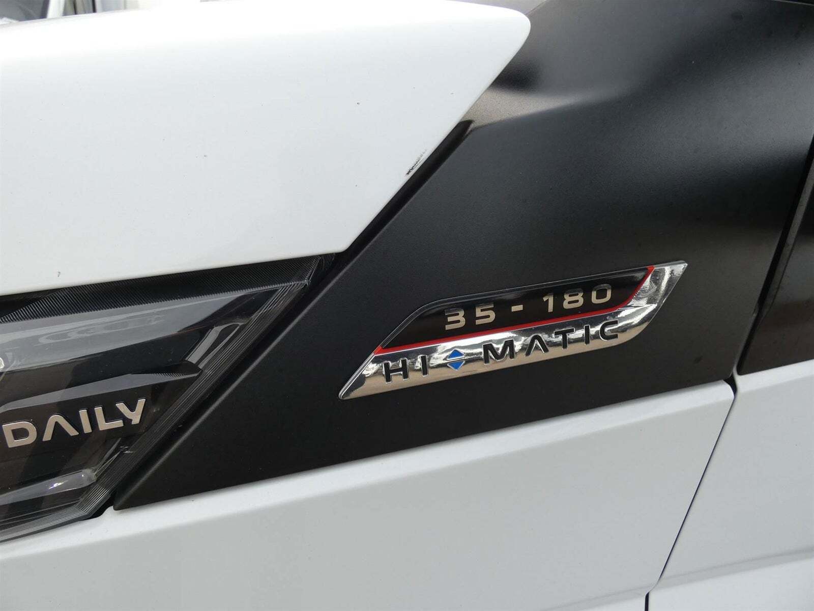 Iveco Daily 3,0 35S18 Alukasse m/lift AG8