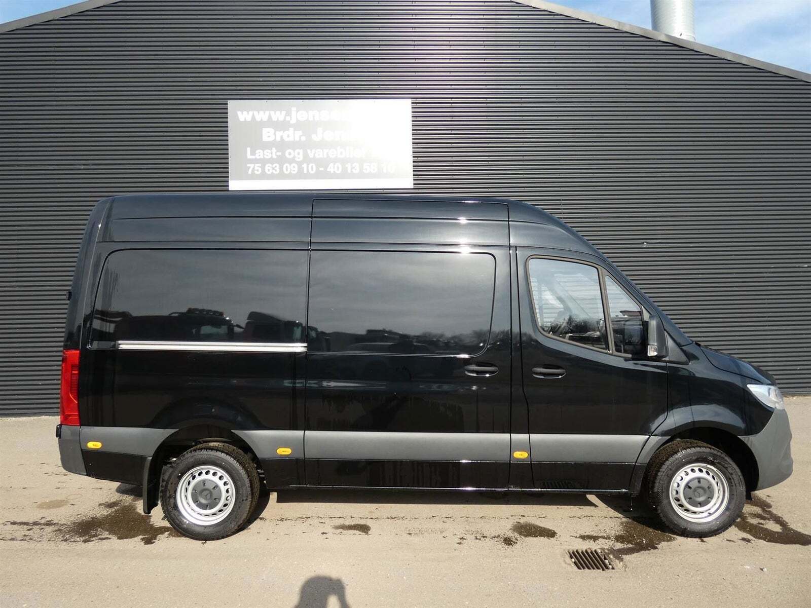 Mercedes Sprinter 317 2,0 CDi A2 Kassevogn aut. RWD