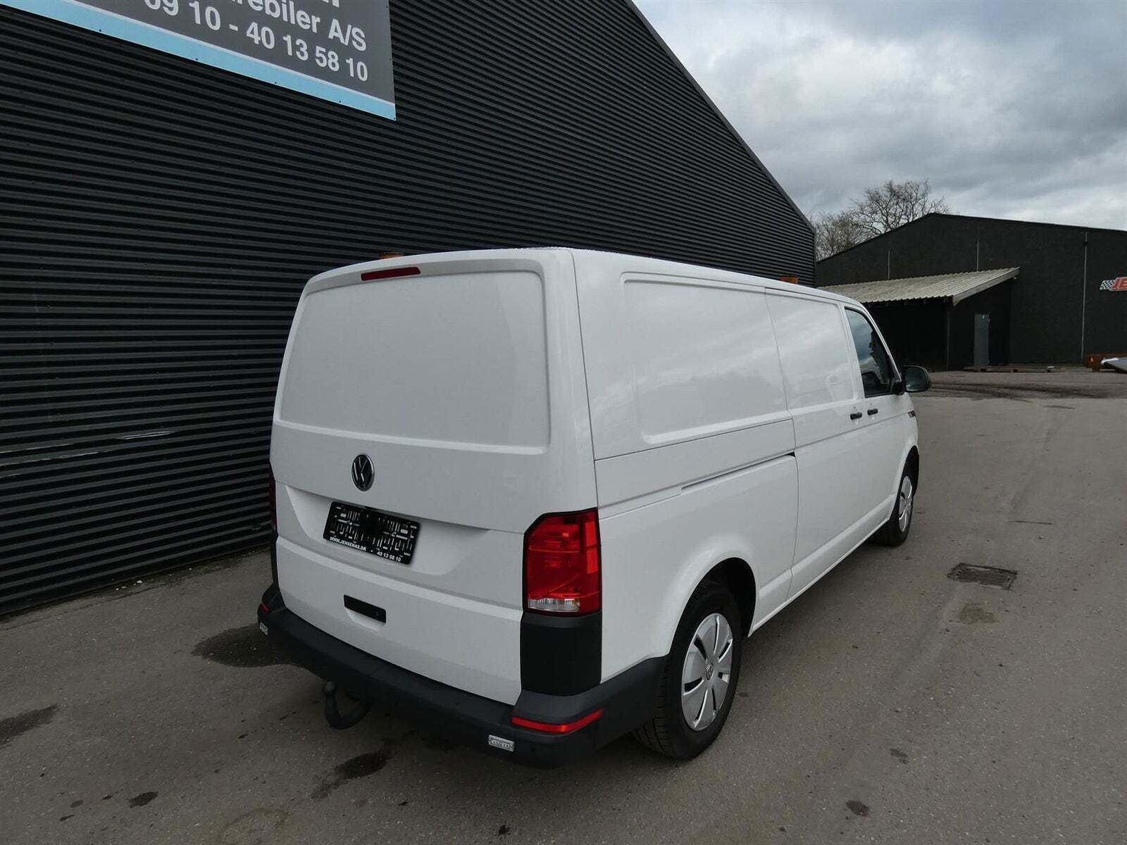 VW Transporter 2,0 TDi 150 Kassevogn DSG kort