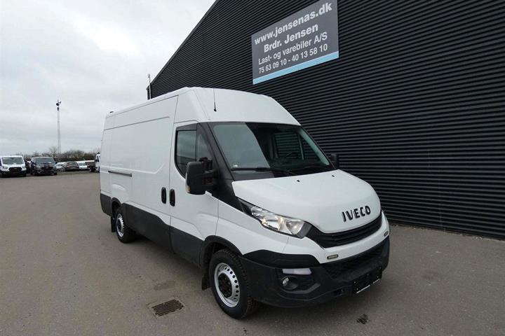 Hvid Iveco Daily fra 2019