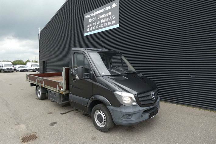 Grå Mercedes Sprinter 316 fra 2017