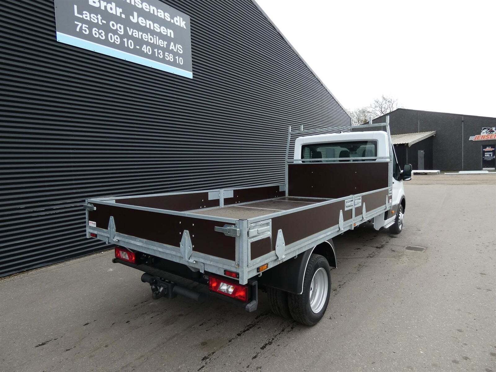 Ford Transit 350 L4 Chassis 2,0 TDCi 170 Trend H1 RWD