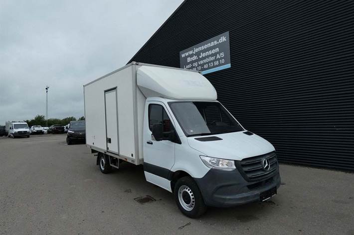Hvid Mercedes Sprinter 316 fra 2020