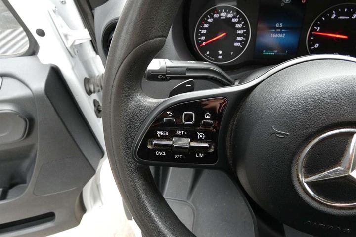Hvid Mercedes Sprinter 316 fra 2020