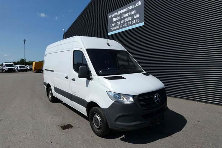 Hvid Mercedes Sprinter 316 fra 2021