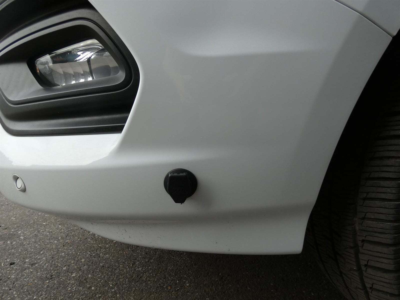 Hvid Ford Transit Custom 300L fra 2021