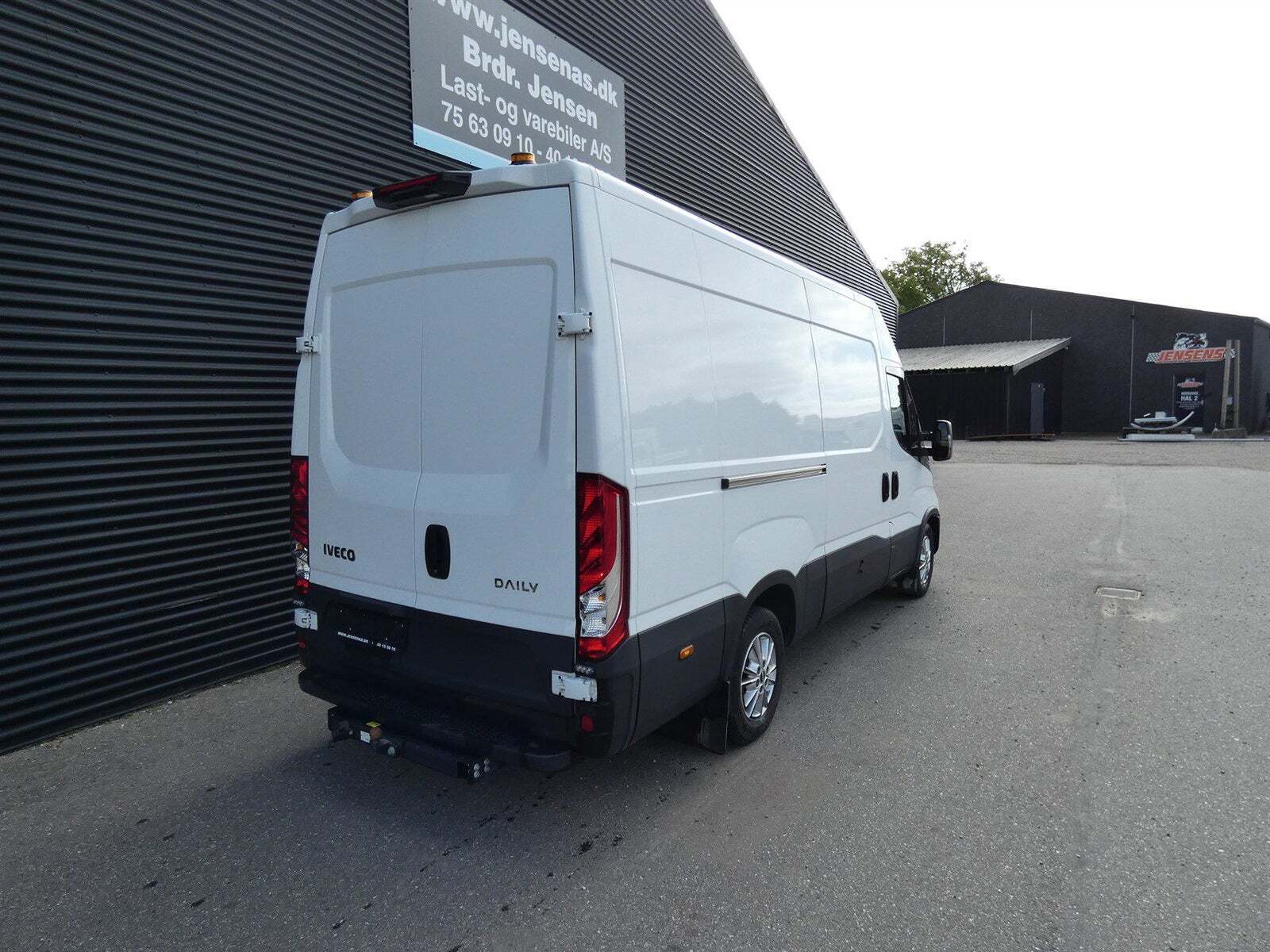 Iveco Daily 3,0 35S18 12m³ Van AG8