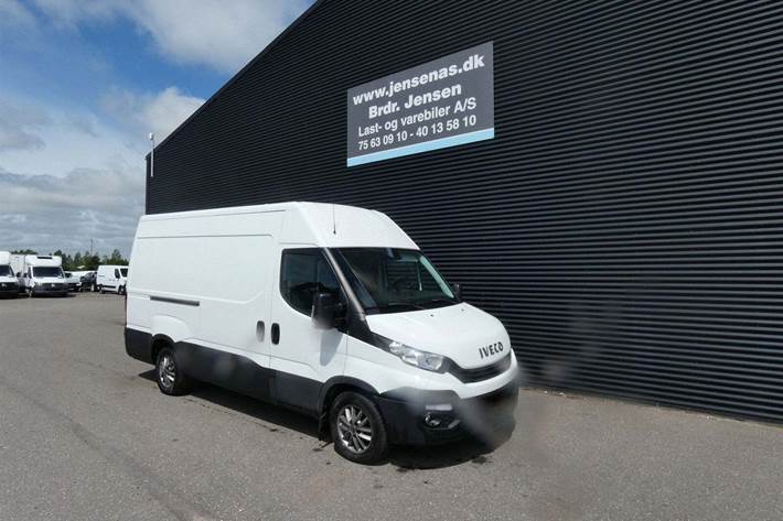 Hvid Iveco Daily fra 2019