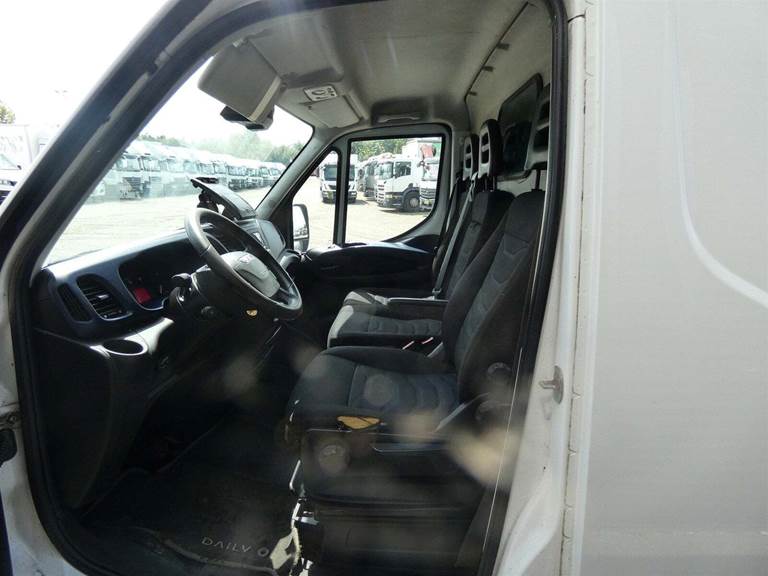 Iveco Daily 3,0 35S18 12m³ Van AG8