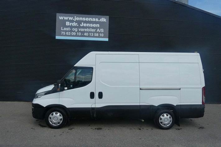 Hvid Iveco Daily fra 2019