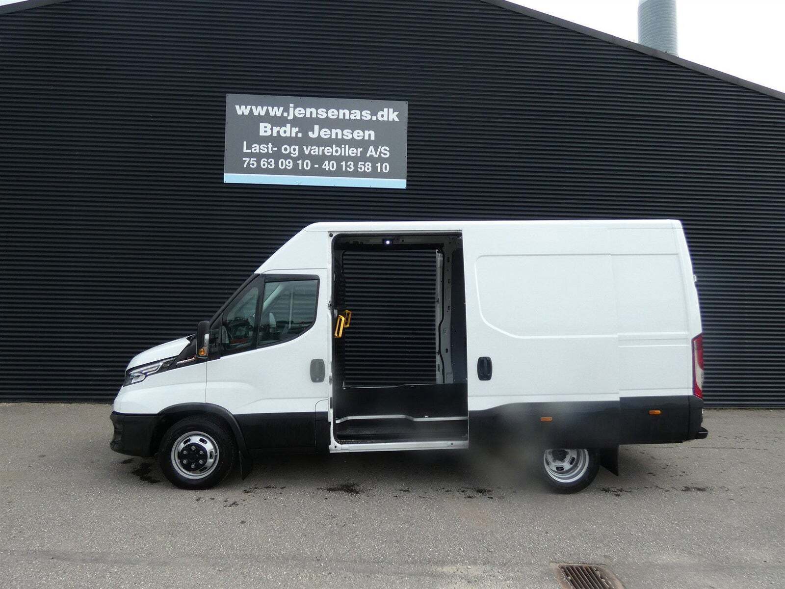 Iveco Daily 3,0 35C18 12m³ Van AG8