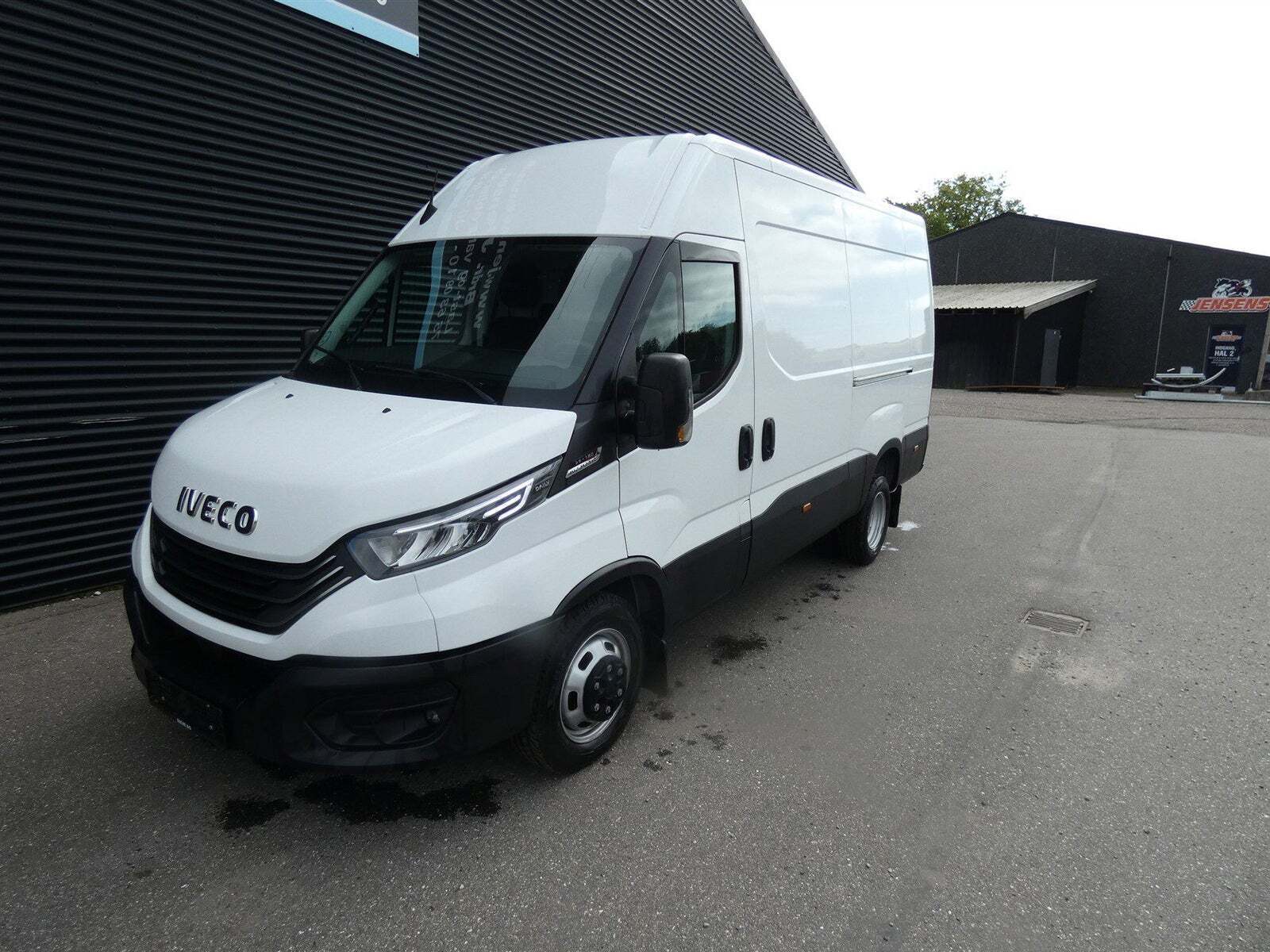 Iveco Daily 3,0 35C18 12m³ Van AG8