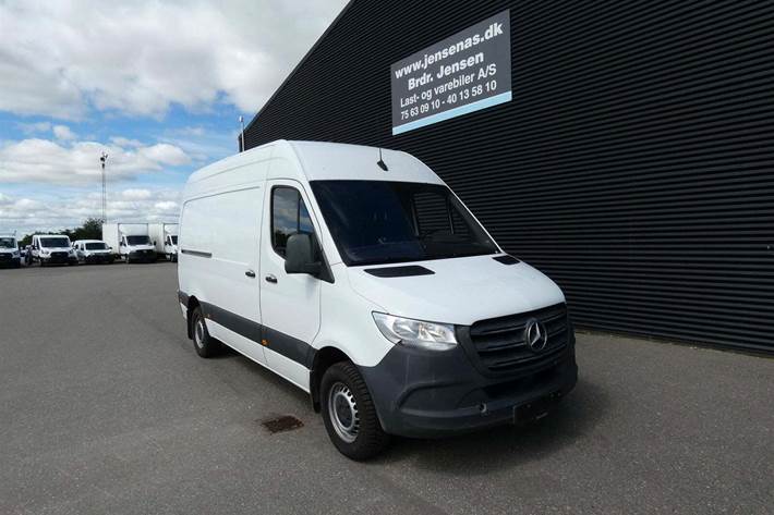 Hvid Mercedes Sprinter 316 fra 2020