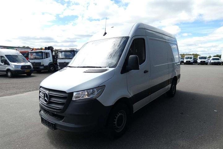 Hvid Mercedes Sprinter 316 fra 2020