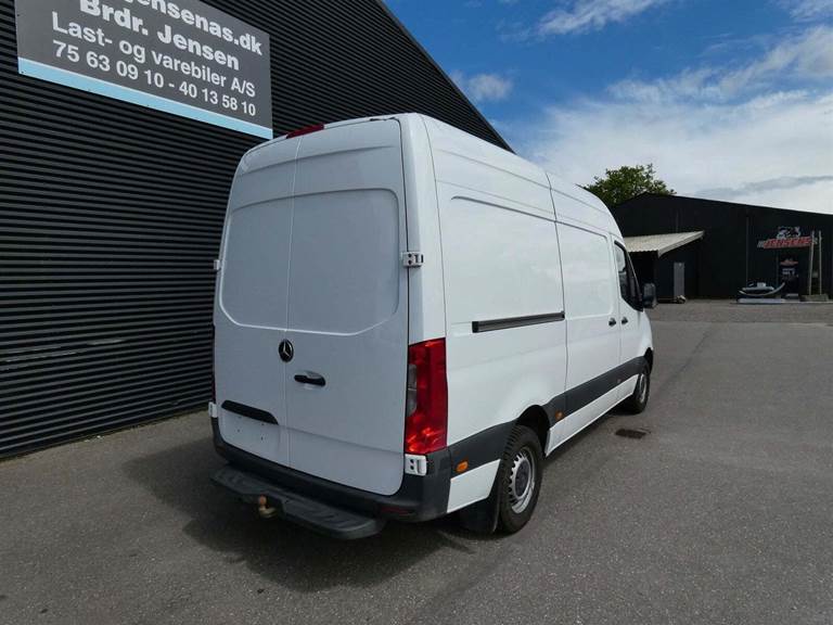 Mercedes Sprinter 316 2,2 CDi A2 Kassevogn RWD