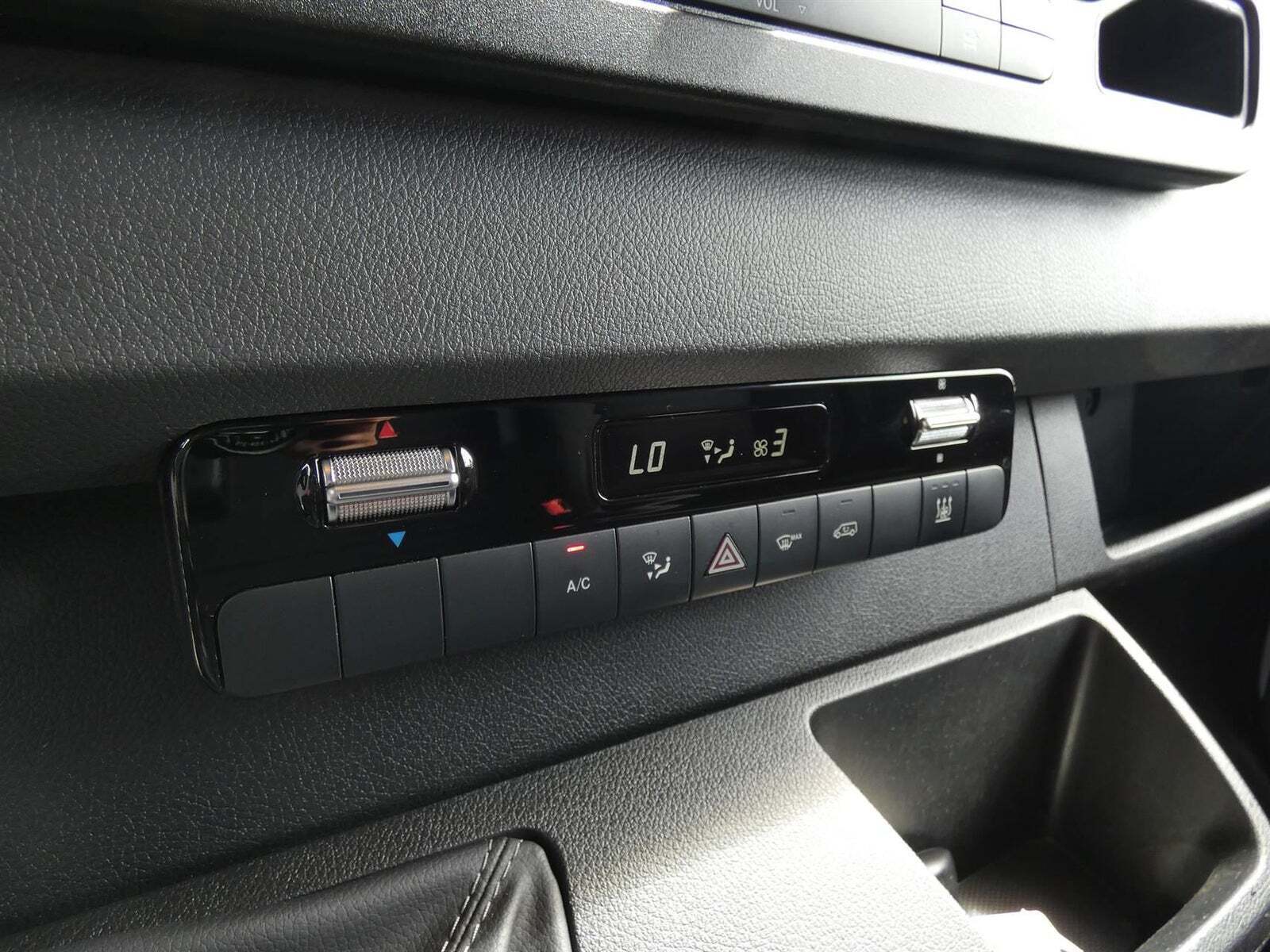 Hvid Mercedes Sprinter 316 fra 2020