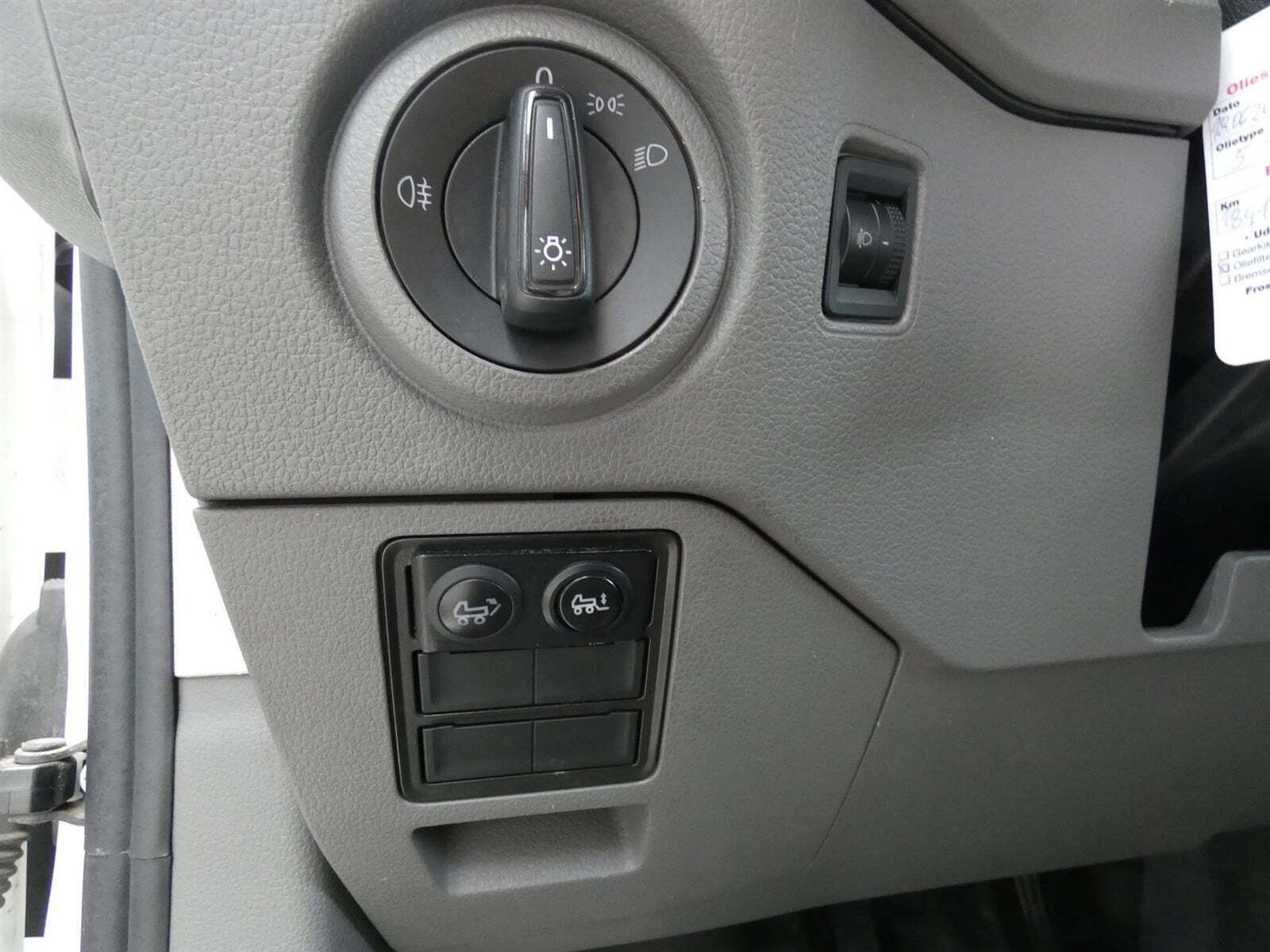 Hvid MAN TGE fra 2018 set indefra