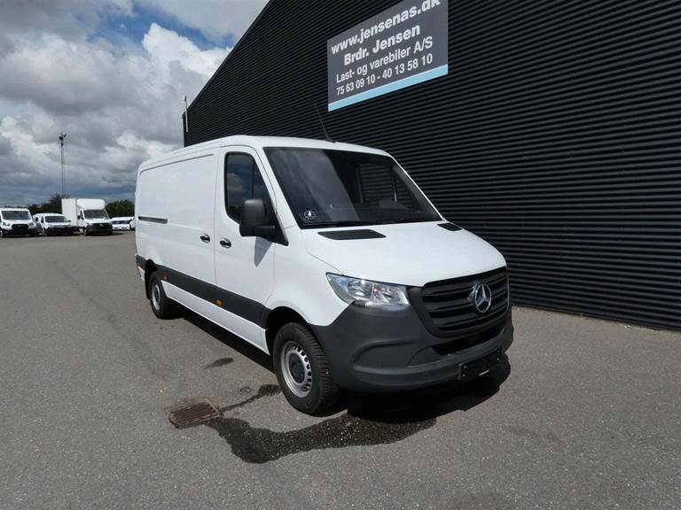 Mercedes Sprinter 317 2,0 CDi A2 Kassevogn aut. RWD