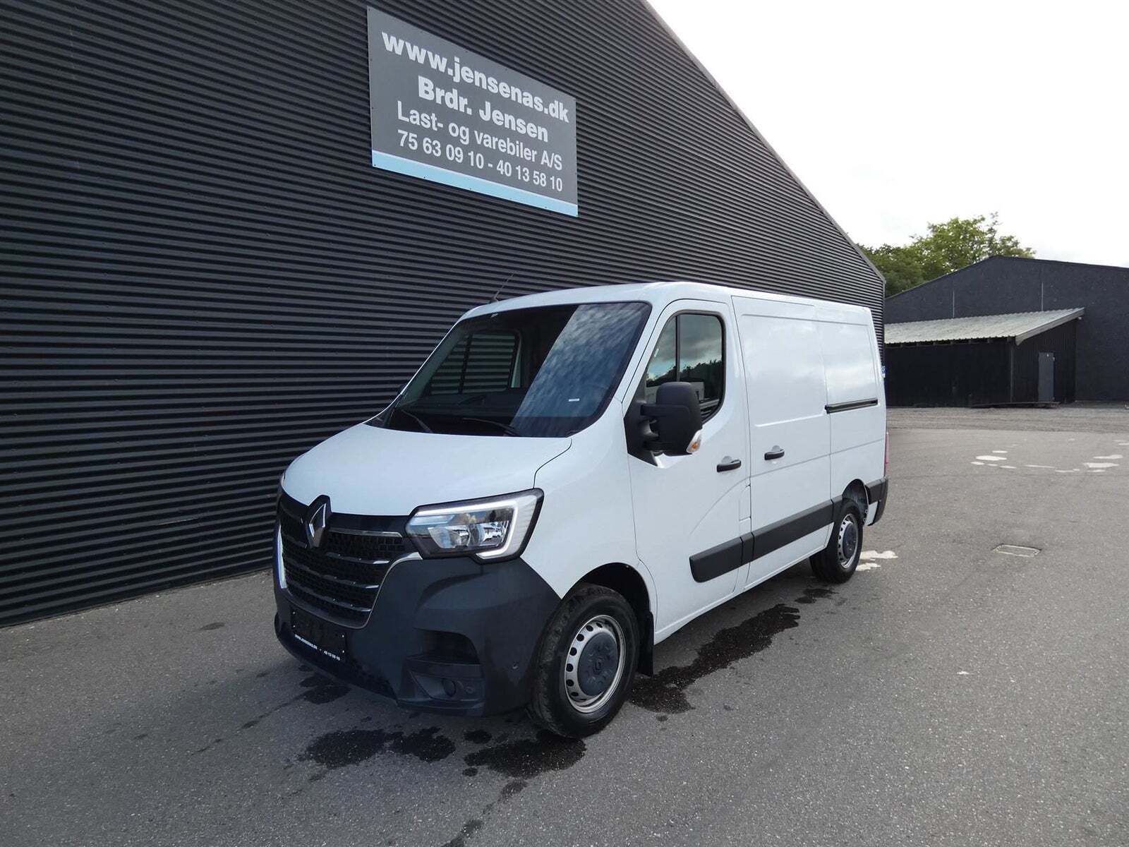 Renault Master IV T28 2,3 dCi 135 L1H1 Kassevogn