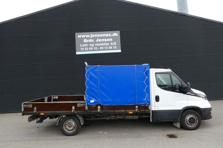 Hvid Iveco Daily fra 2020