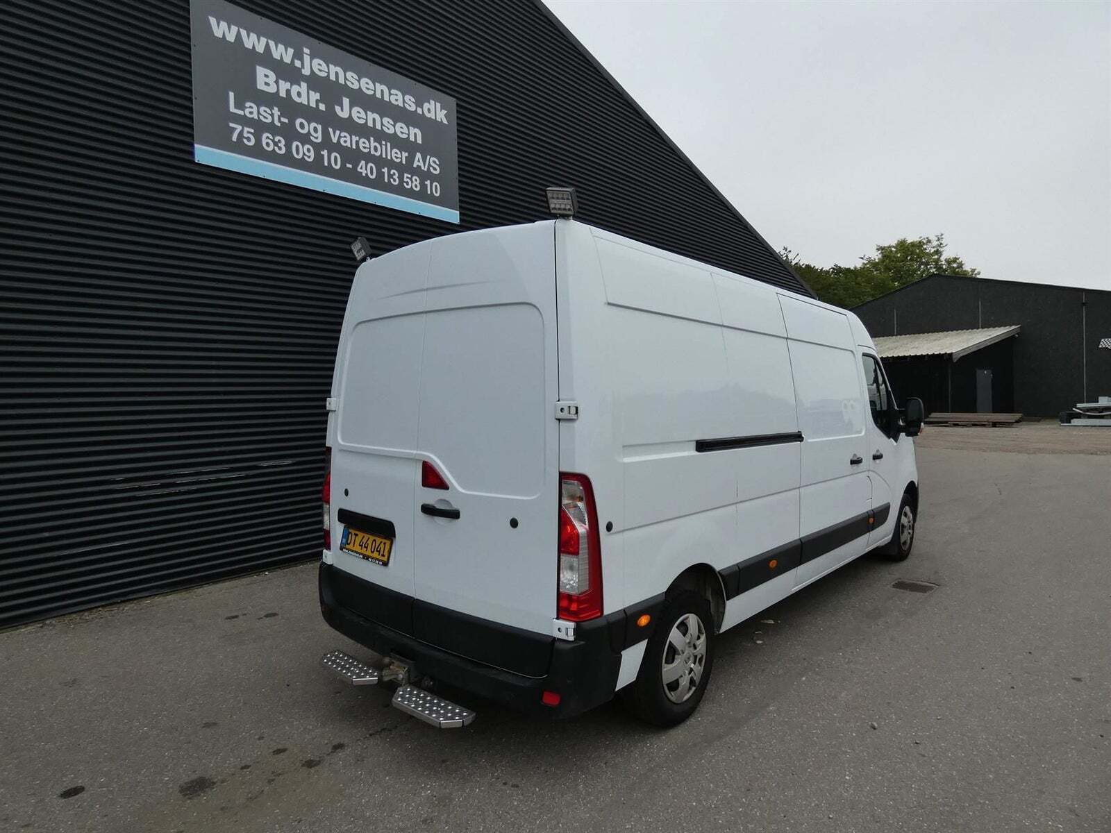 Renault Master IV T35 2,3 dCi 150 L3H2 Kassevogn