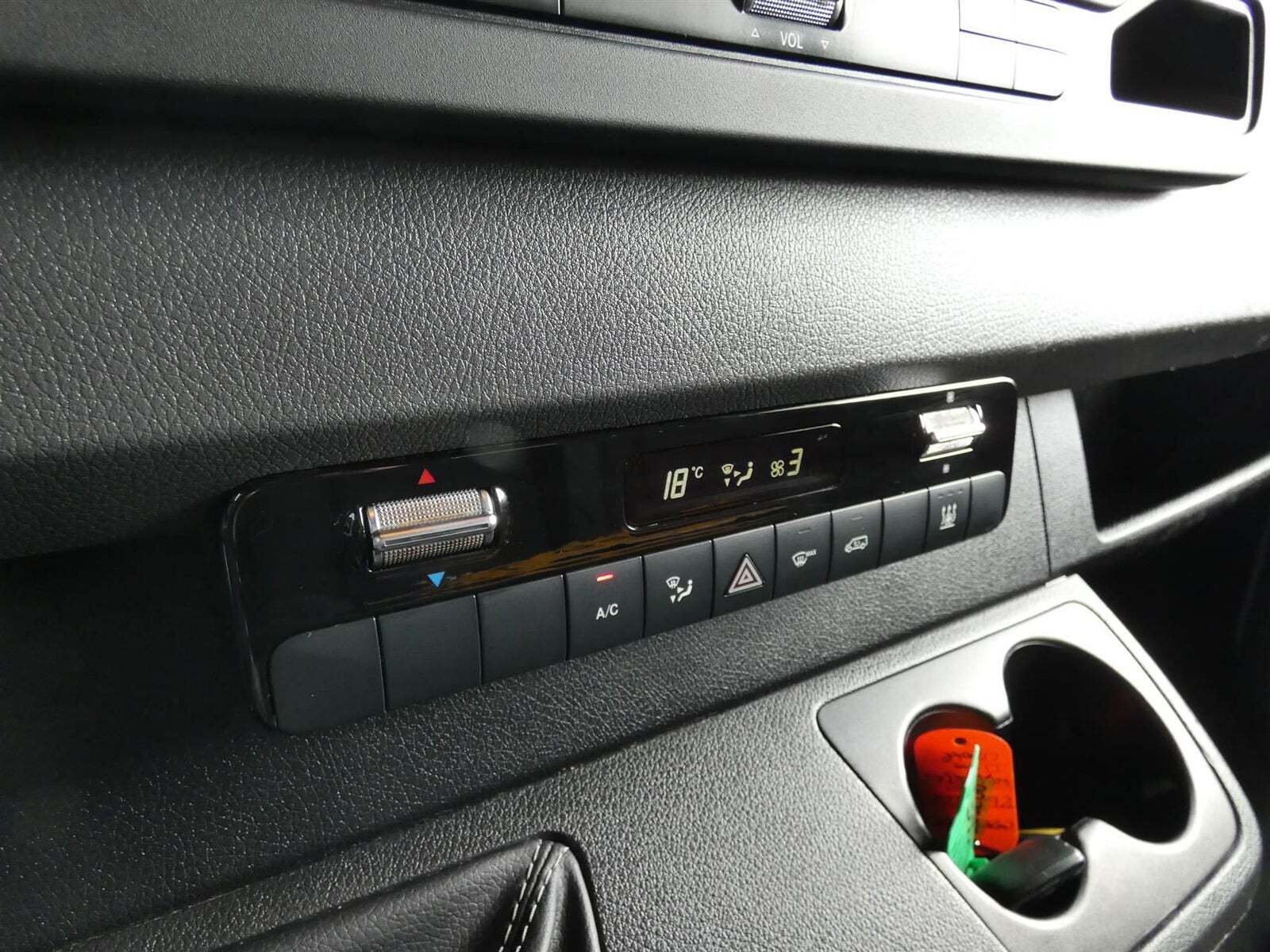 Hvid Mercedes Sprinter 316 fra 2020