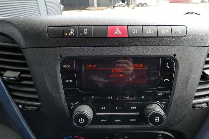 Hvid Iveco Daily fra 2020