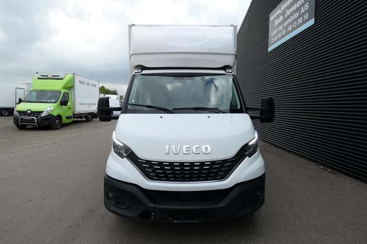 Hvid Iveco Daily fra 2021