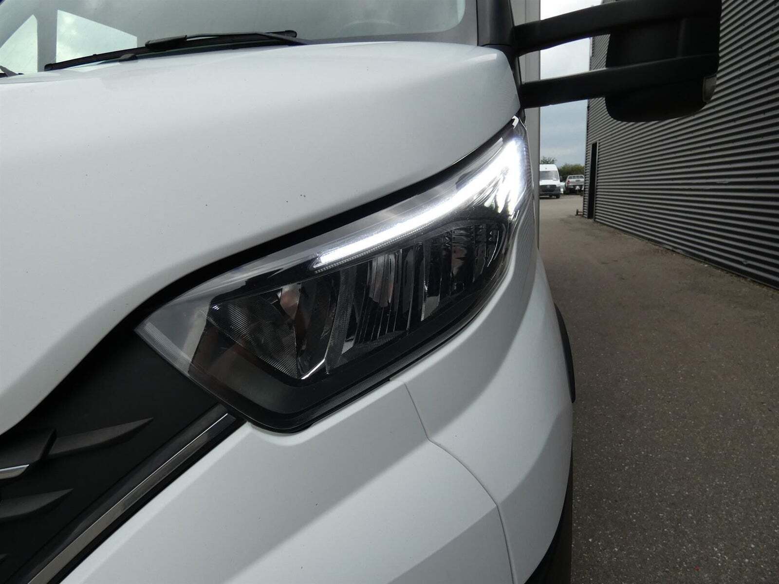 Hvid Iveco Daily fra 2021