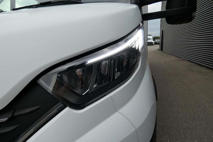 Hvid Iveco Daily fra 2021