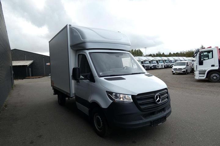Hvid Mercedes Sprinter 317 fra 2023