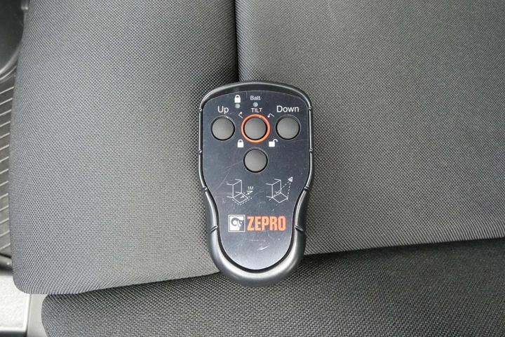 Hvid Mercedes Sprinter 317 fra 2023