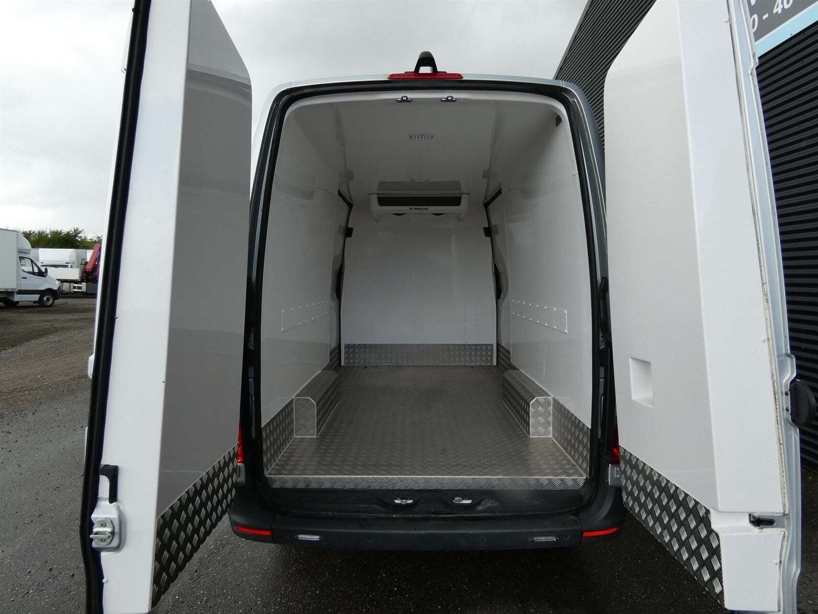 Mercedes Sprinter 317 2,0 CDi A2 Kassevogn aut. RWD